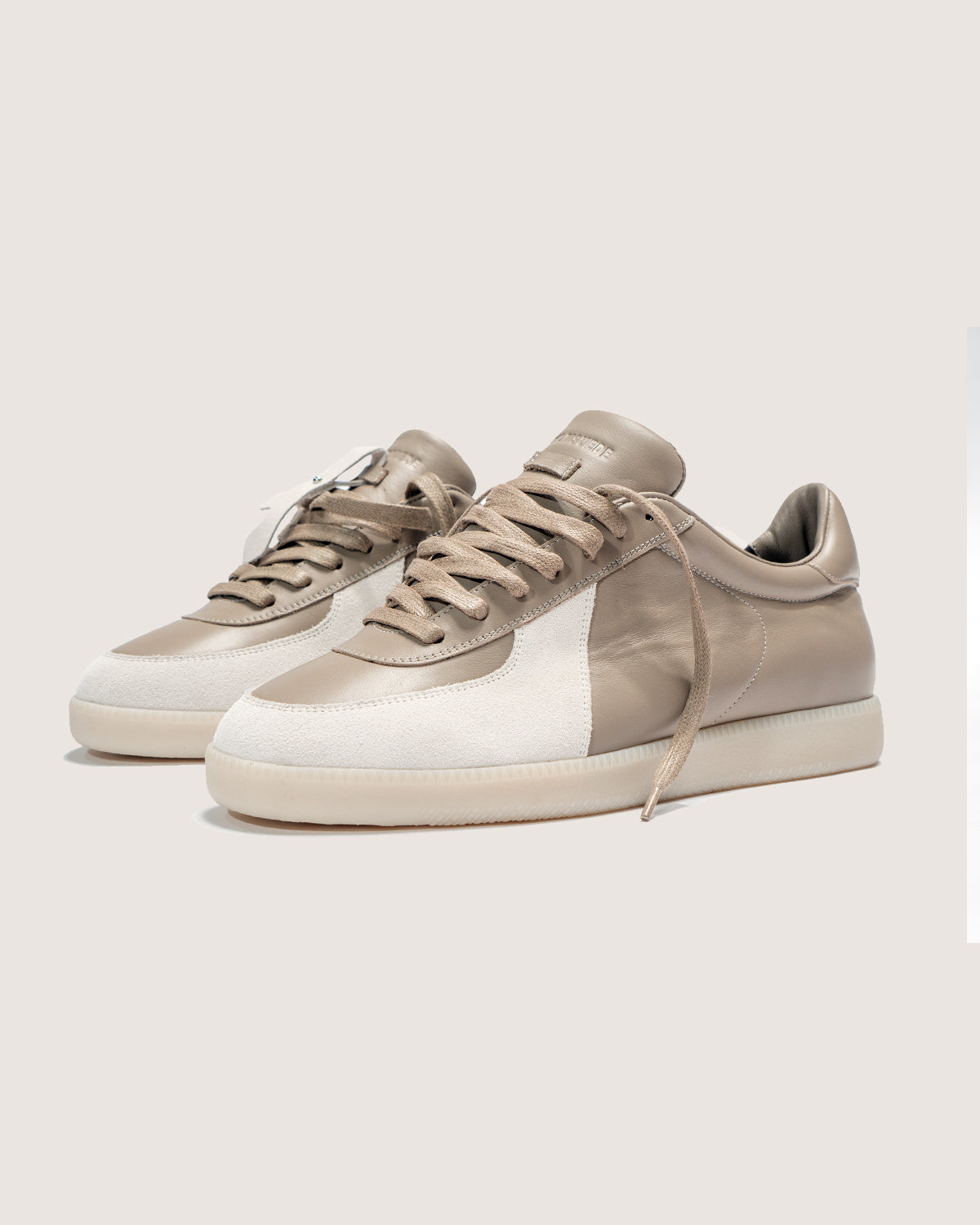 F89 Taupe